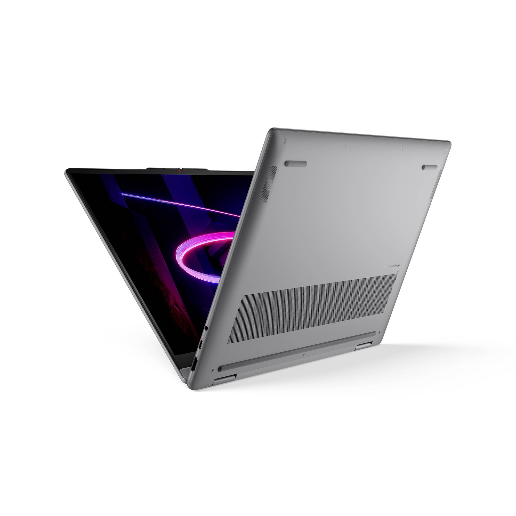 Grauer Laptop oder 2-in-1-Gerät, teilweise geöffnet, mit leuchtender abstrakter Bildschirmanzeige im Inneren auf weißem Hintergrund.