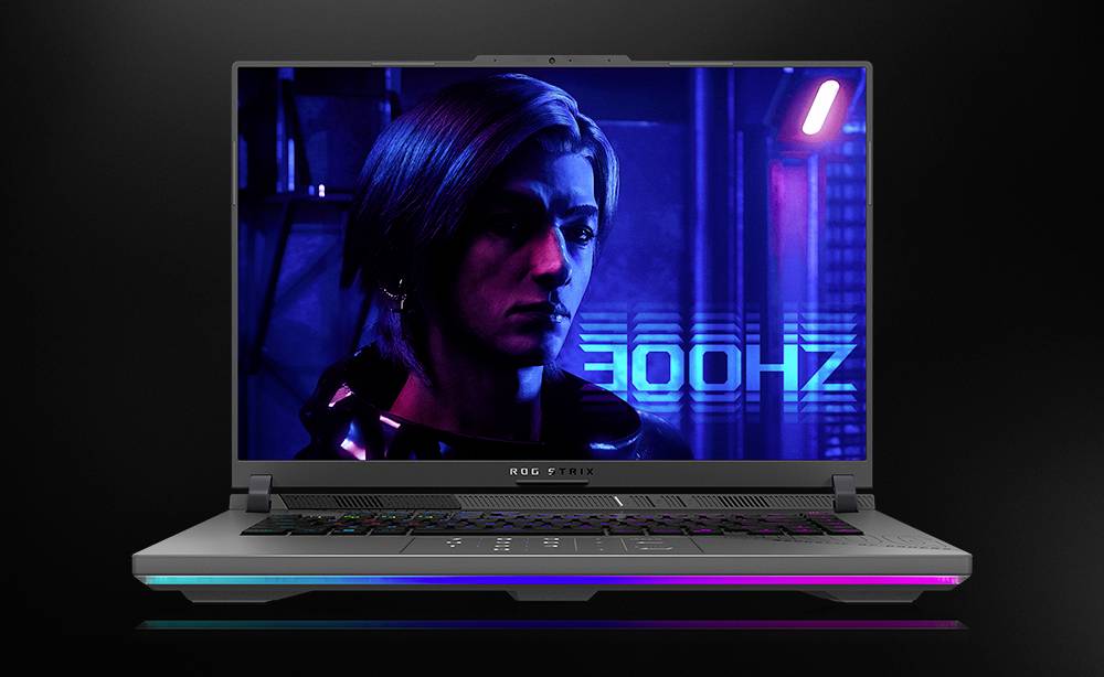 Gaming-Laptop mit einer Science-Fiction-Szene auf dem Bildschirm, die das Gesicht einer Frau und den Text „300 HZ" in Neon-Blau-Violett-Beleuchtung zeigt.