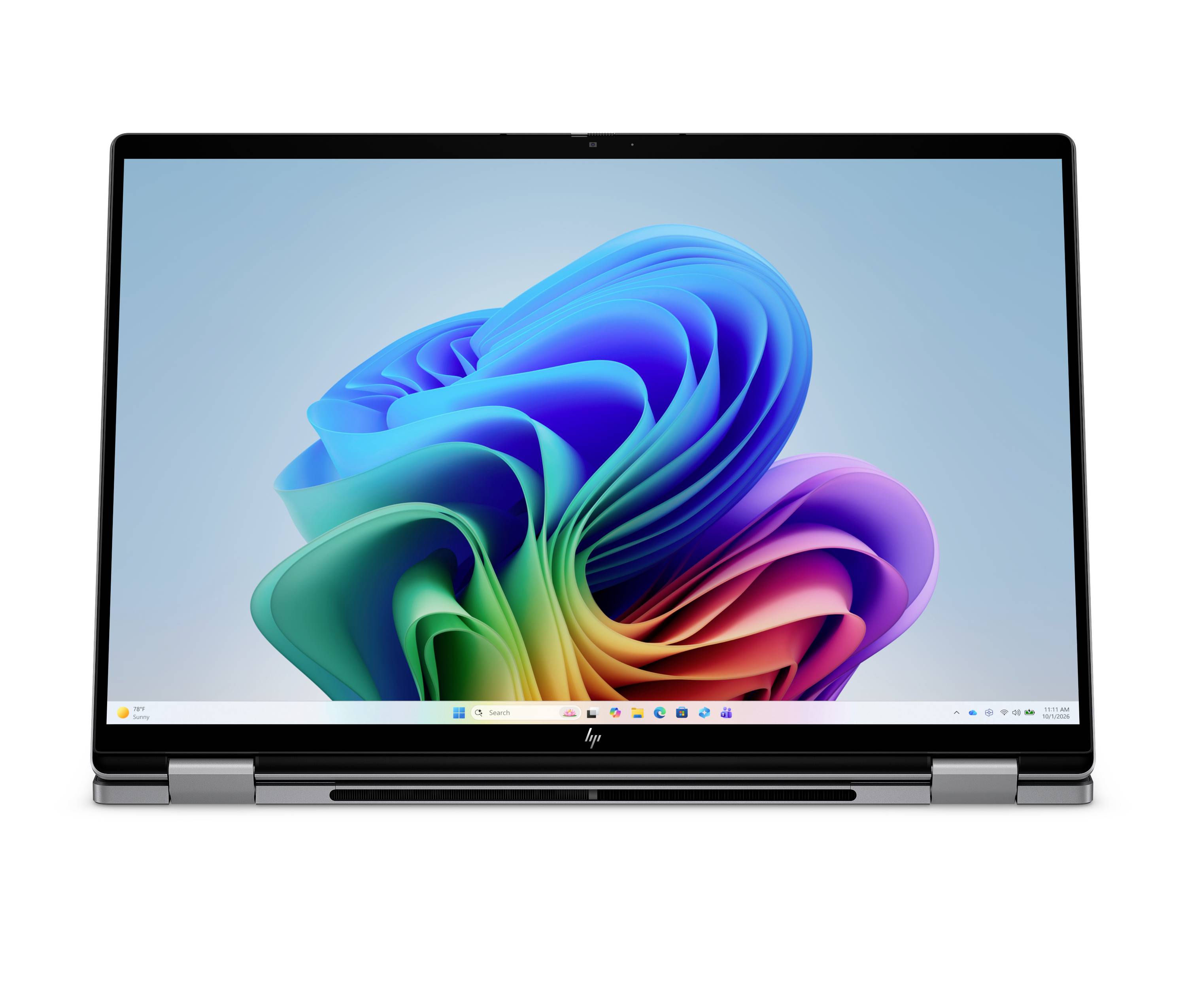 Ein silberner HP-Laptop, der einen Windows-11-Desktop mit einem farbenfrohen abstrakten Wirbel-Hintergrundbild zeigt.