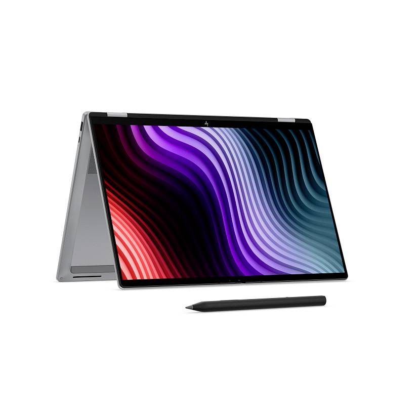 Tragbarer Laptop-Tablet-Hybrid mit Stift, aufgeklappt auf weißem Hintergrund mit farbenfroher abstrakter Wellendarstellung auf dem Display.