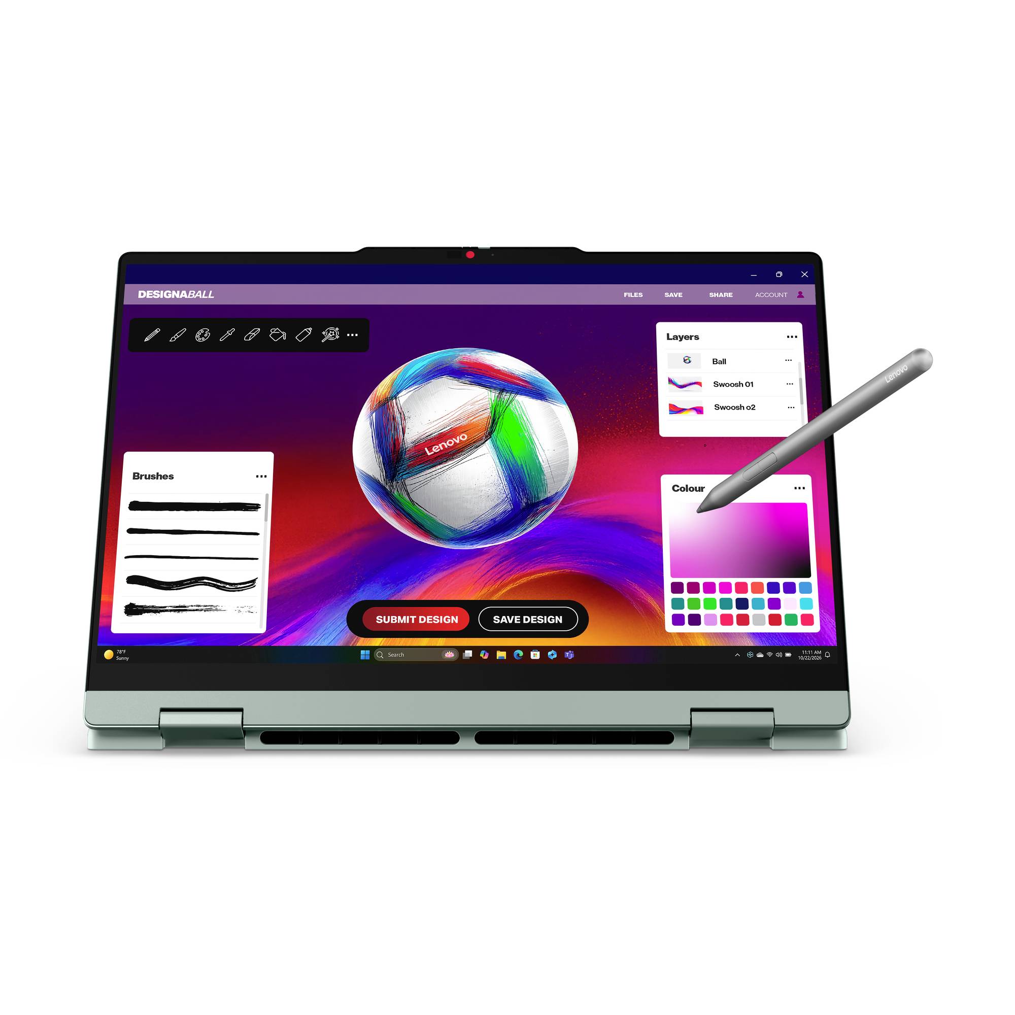 Ein Laptop zeigt eine digitale Design-App mit einem farbenfrohen 3D-Ball, Pinsel- und Ebenen-Panels, einer Farbpalette und den Schaltflächen „DESIGN EINREICHEN" und „DESIGN SPEICHERN" an, mit einem Stift in der Nähe.