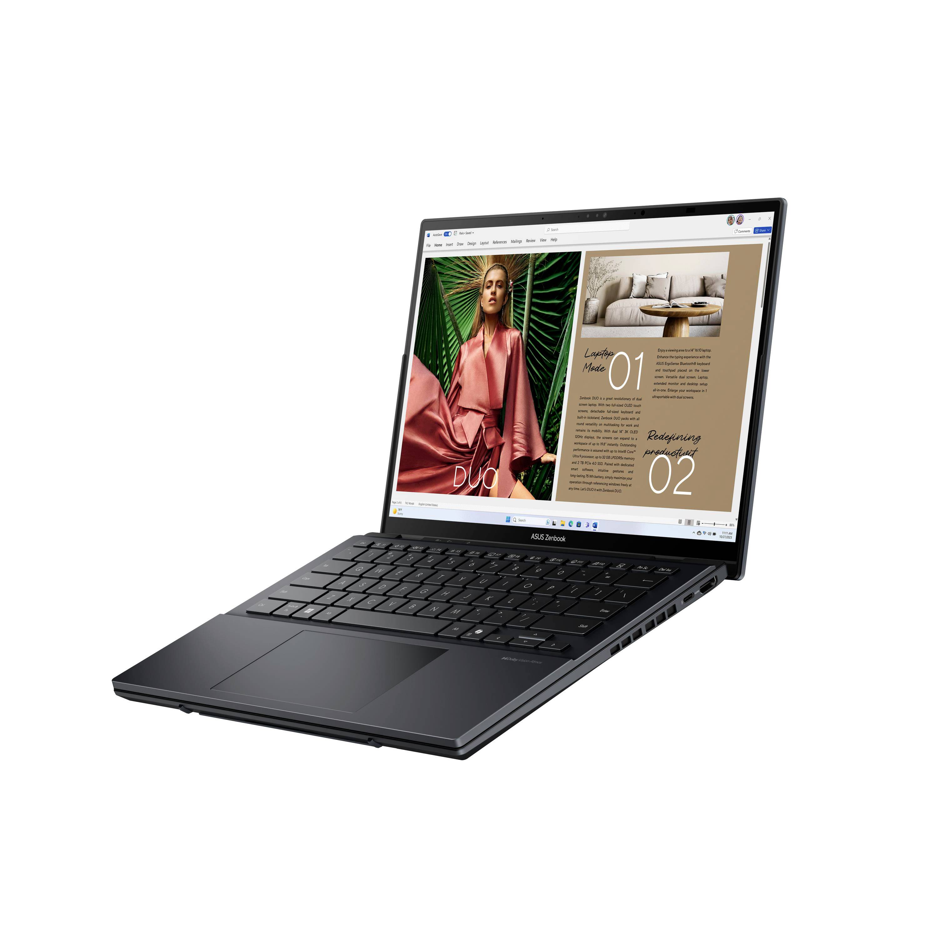 Laptop offen mit einem Design-Layout auf dem Bildschirm, das ein Foto eines Modemodels, ein Produktbild und Textblöcke zeigt.