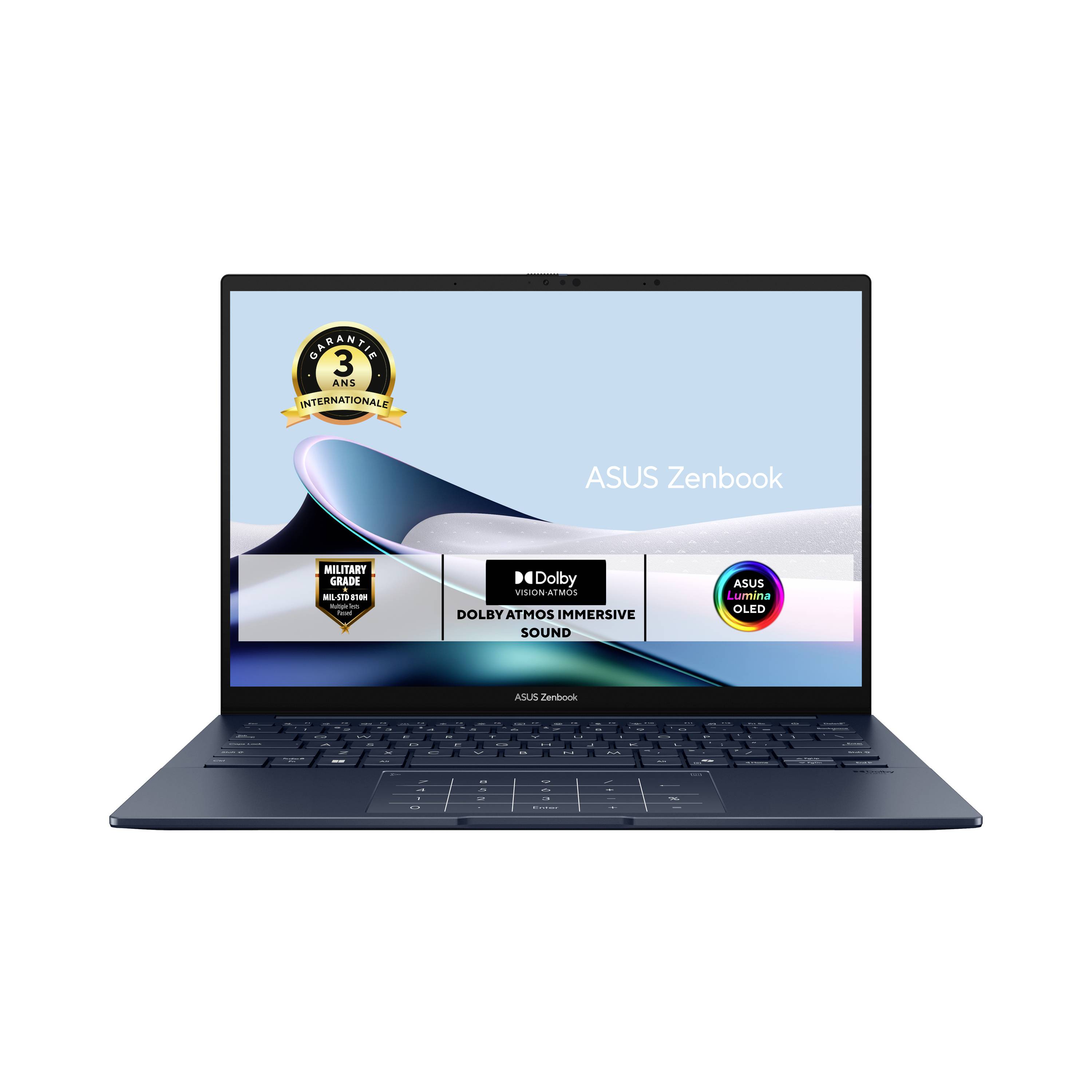 ASUS Zenbook Laptop aufgeklappt gezeigt, mit Bildschirm, der ASUS Zenbook Branding und Badges für 3-jährige internationale Garantie, militärische Robustheit, Dolby Atmos Sound und ASUS OLED anzeigt.