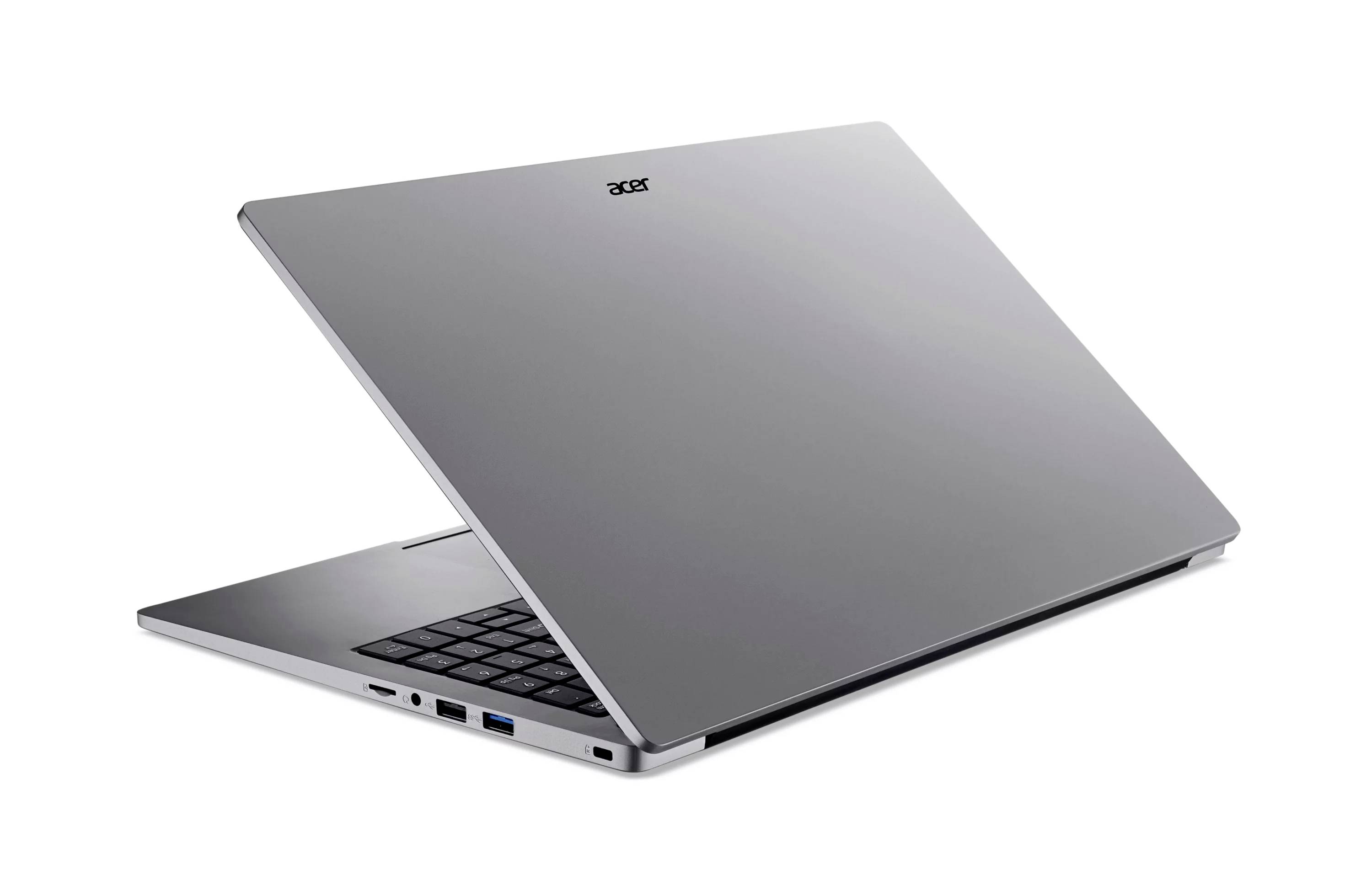 Silberner Acer-Laptop, teilweise offen auf weißem Hintergrund gezeigt, mit sichtbarer Tastatur und Seitenports.