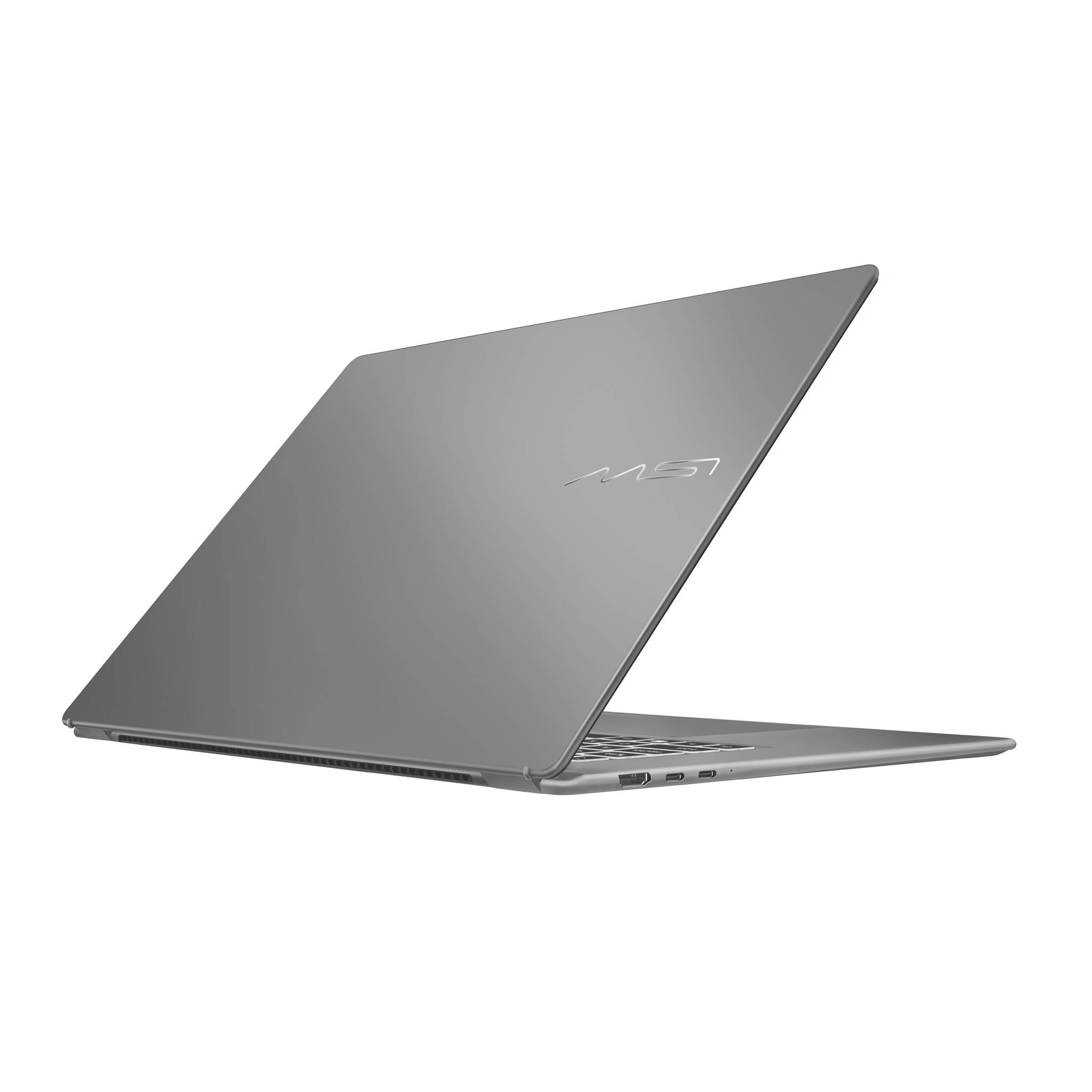 Silberner MSI-Laptop, teilweise geöffnet, auf weißem Hintergrund, von der hinteren linken Seite betrachtet.