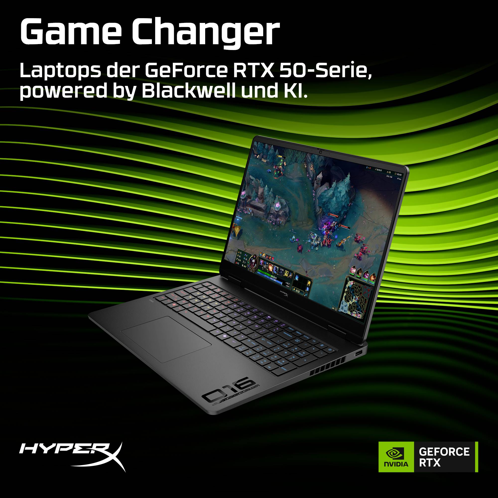 NVIDIA GeForce RTX 50er-Serie Gaming-Laptop-Anzeige mit einem Laptop, auf dessen Bildschirm ein Spiel zu sehen ist, sowie dem Text „Game Changer" und „angetrieben von Blackwell und KI".