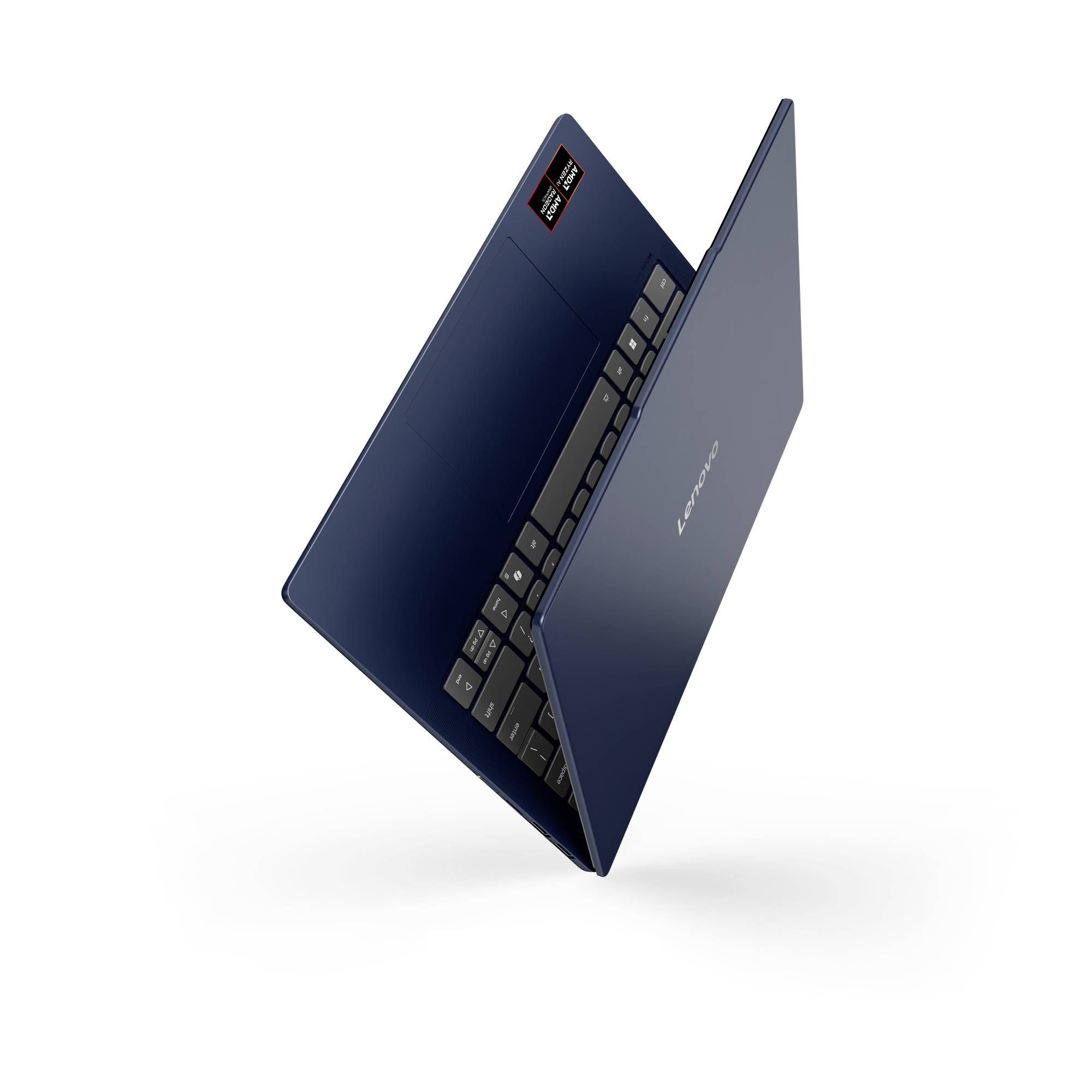 Offener dunkelblauer Lenovo-Laptop, auf weißem Hintergrund teilweise geschlossen gezeigt, mit sichtbarer Tastatur und Bildschirmkante.