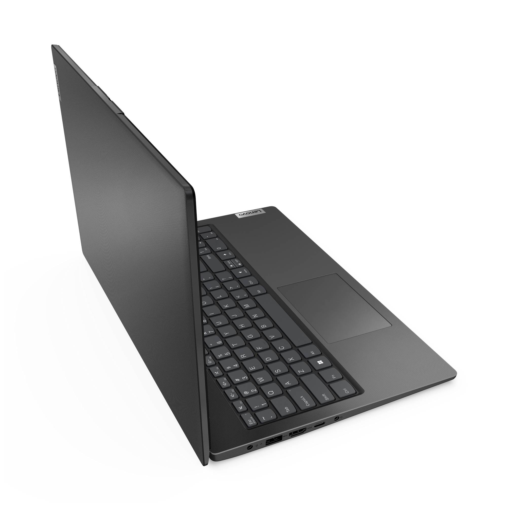 Offener schwarzer Laptop in schräger Ansicht, mit sichtbarer Tastatur, Trackpad und Anschlüssen auf weißem Hintergrund.