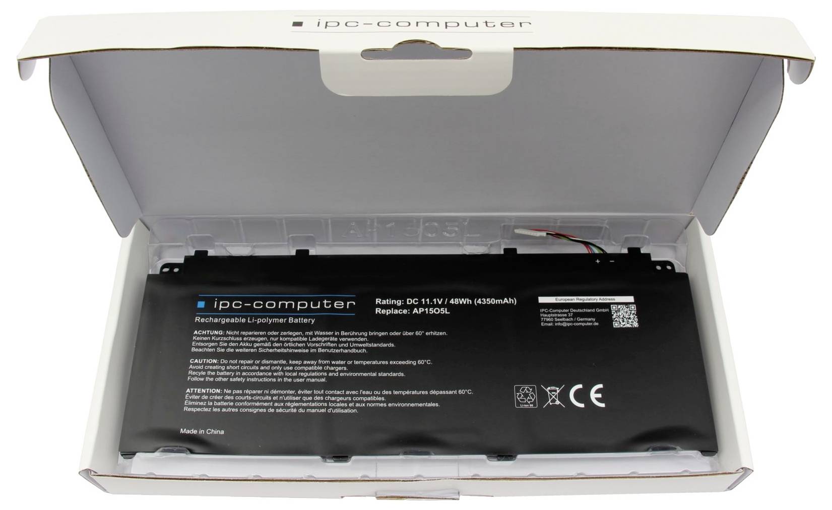 Offene Schachtel mit einem IPC-Computer Akku aus wiederaufladbarem Lithium-Ionen-Material in Schutzkartonverpackung.