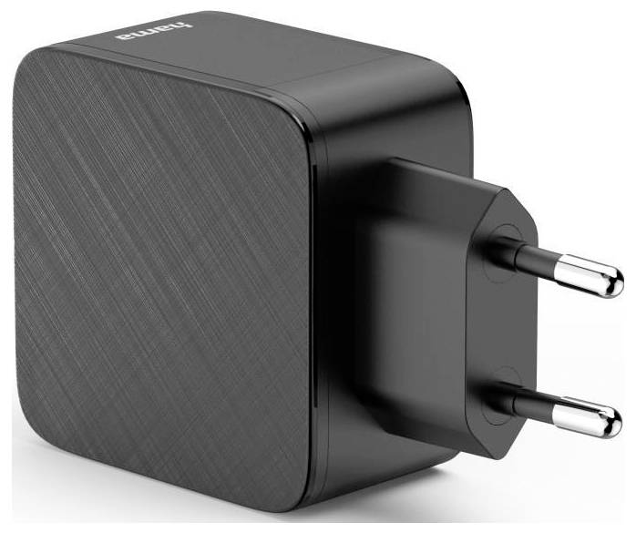Schwarzes USB-Wandladegerät mit zwei runden europäischen Steckerkontakten, in Nahaufnahme auf weißem Hintergrund dargestellt.