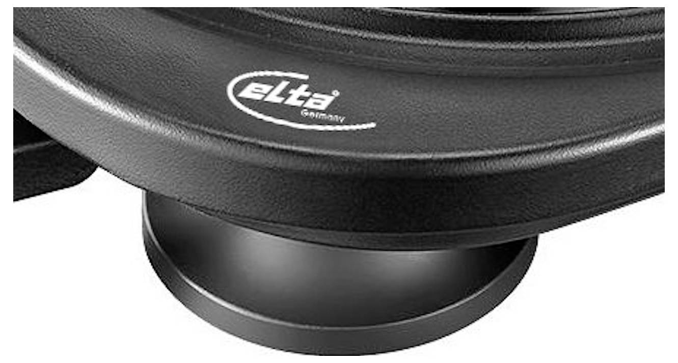 Nahaufnahme eines schwarzen Elta-Lautsprecher- oder Subwoofer-Konus mit dem "Elta"-Logo am Rand.