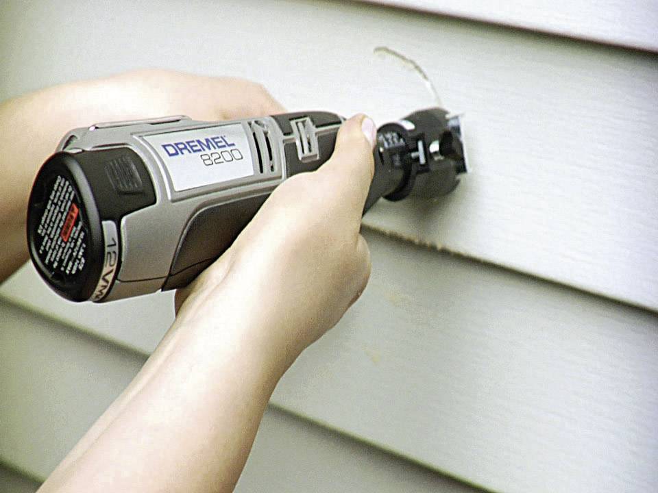 DREMEL 8200-2/45 MINI-BOHRMASCHINE