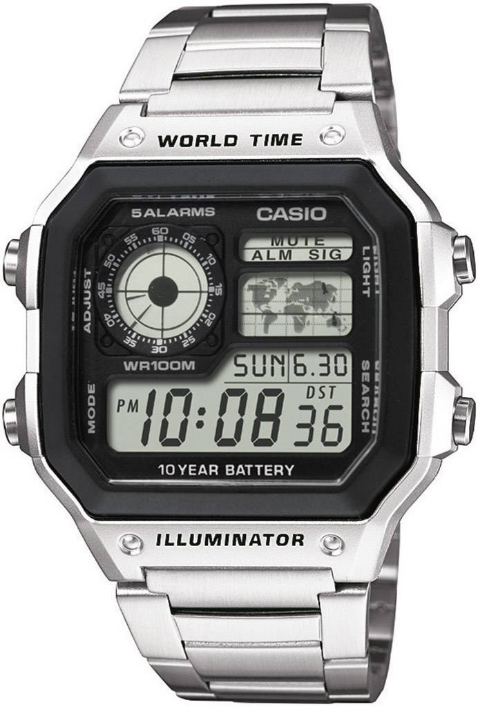 Silberne Casio-Uhr mit digitaler Anzeige, 10:08 Uhr, Datum 'SUN 6.30', Stoppuhr, Weltzeitfunktion, fünf Alarme und Beleuchtung.