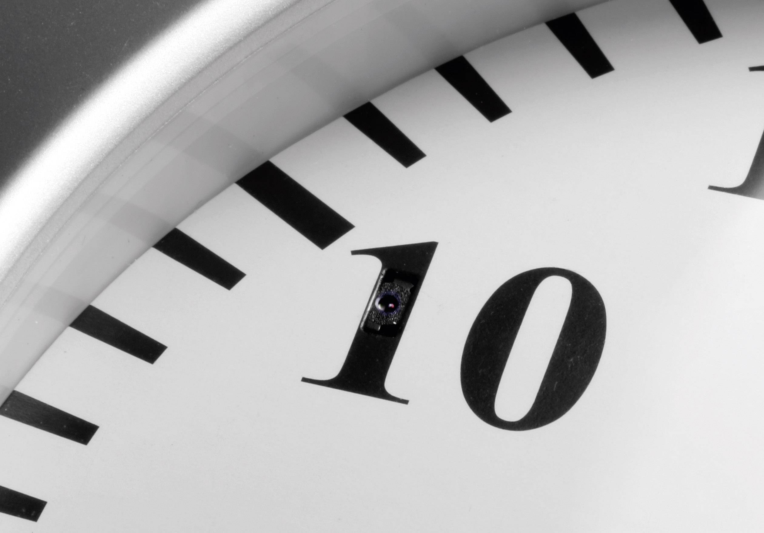 Technaxx 4218 Überwachungskamera in der Wanduhr 32GB 1280 x 720 Pixel