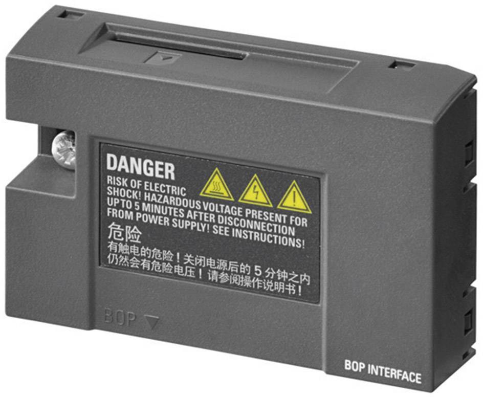 Graues Gerät mit Warnhinweisen in mehreren Sprachen, einschließlich 'Danger' und Symbolen für elektrische Spannung.
