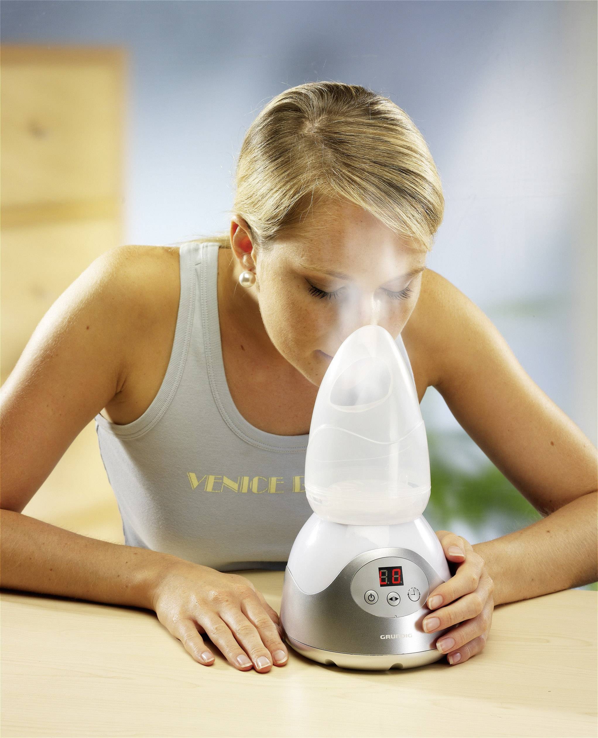 Grundig FS4820 Gesichtssauna