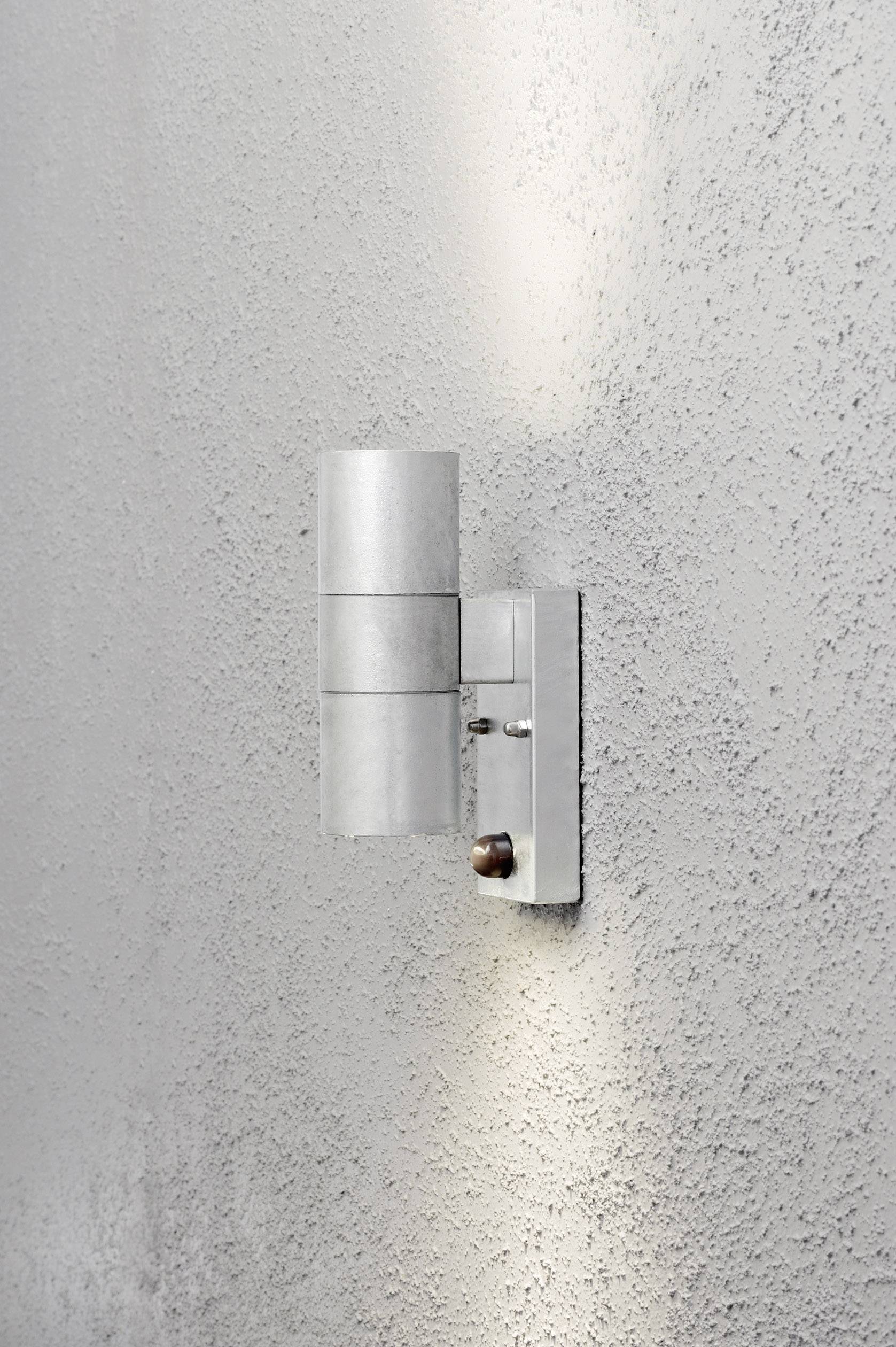 Konstsmide Modena 7542-320 Außenwandleuchte mit Bewegungsmelder Halogen GU10 70W Verzinkt