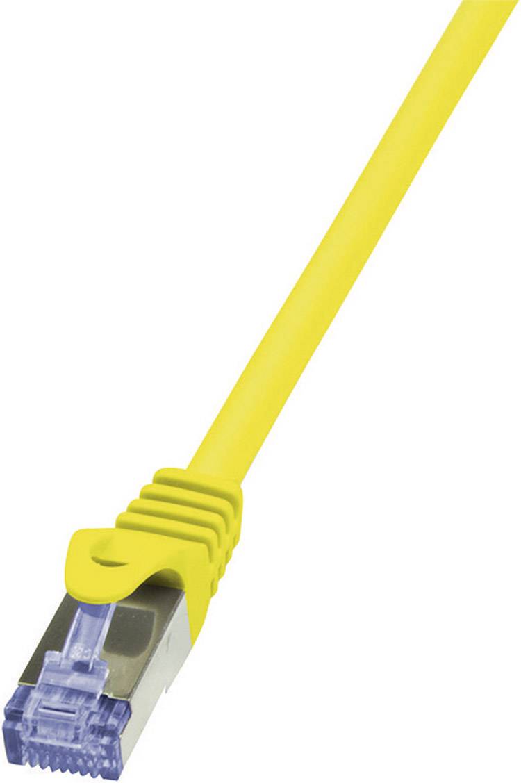 Ein gelbes Ethernet-Kabel mit Metallstecker, geeignet für Netzwerkverbindungen, dargestellt auf weißem Hintergrund.