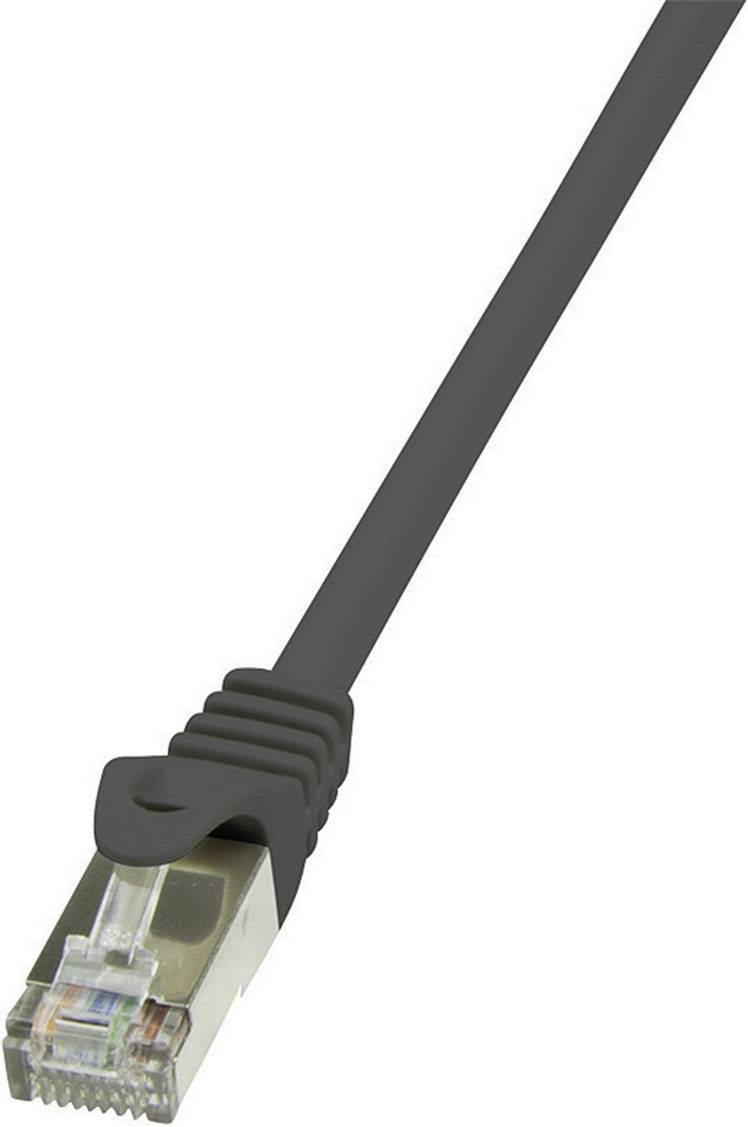 Ein Netzwerkkabel mit RJ45-Stecker.