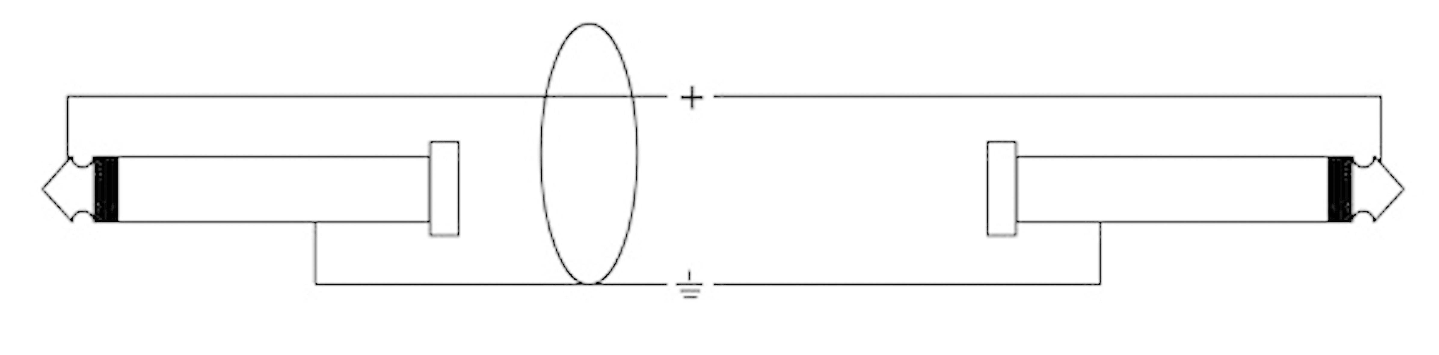 Schaltskizze eines Röhrenverstärkers mit zwei Vakuumröhren, einem Transformator, einem Kondensator, und Erdungsverbindungen.