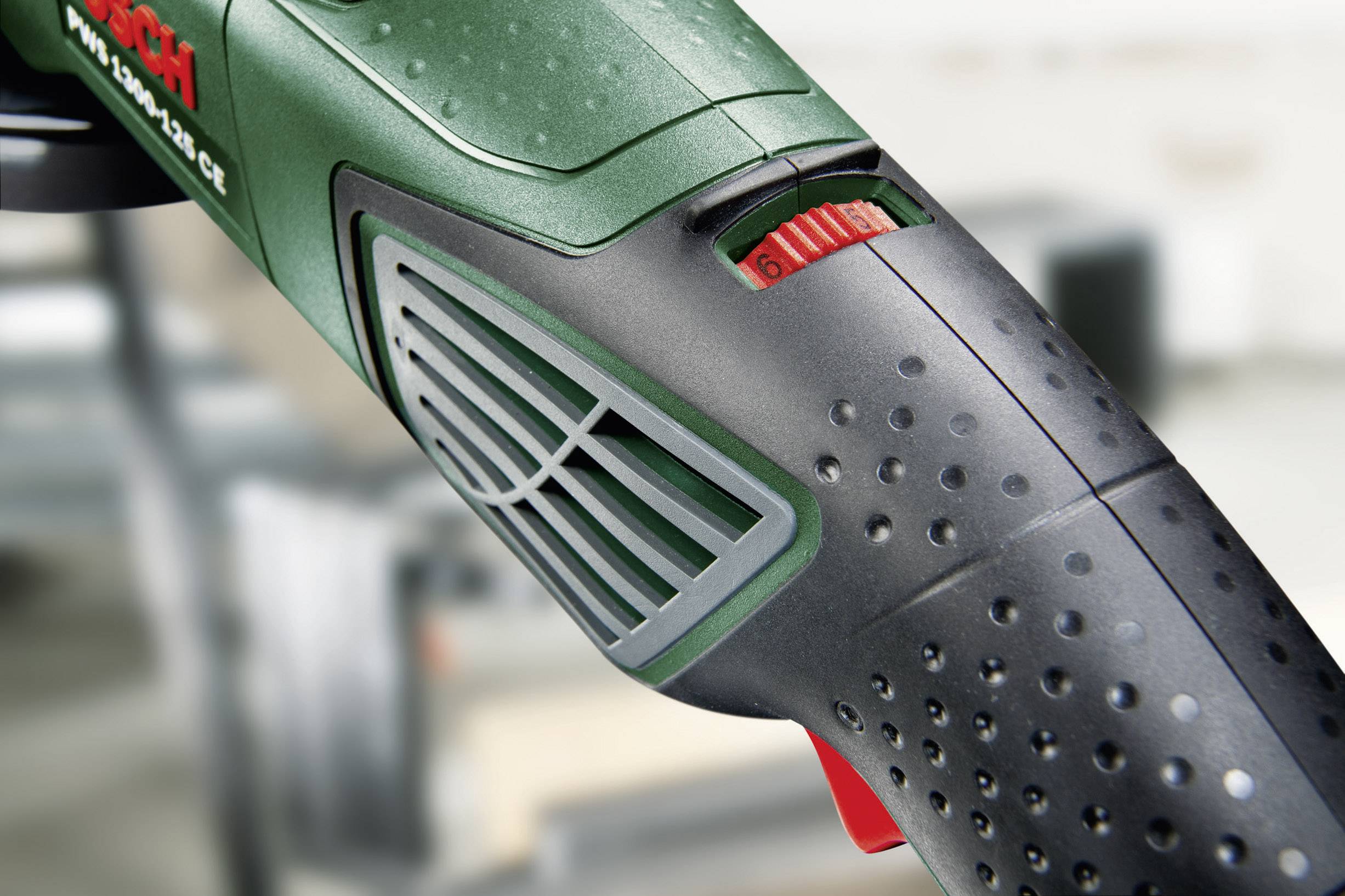 Bosch Home and Garden PWS 1000-125 CE 06033A2800 Winkelschleifer 125 mm inkl. Koffer 1010 W