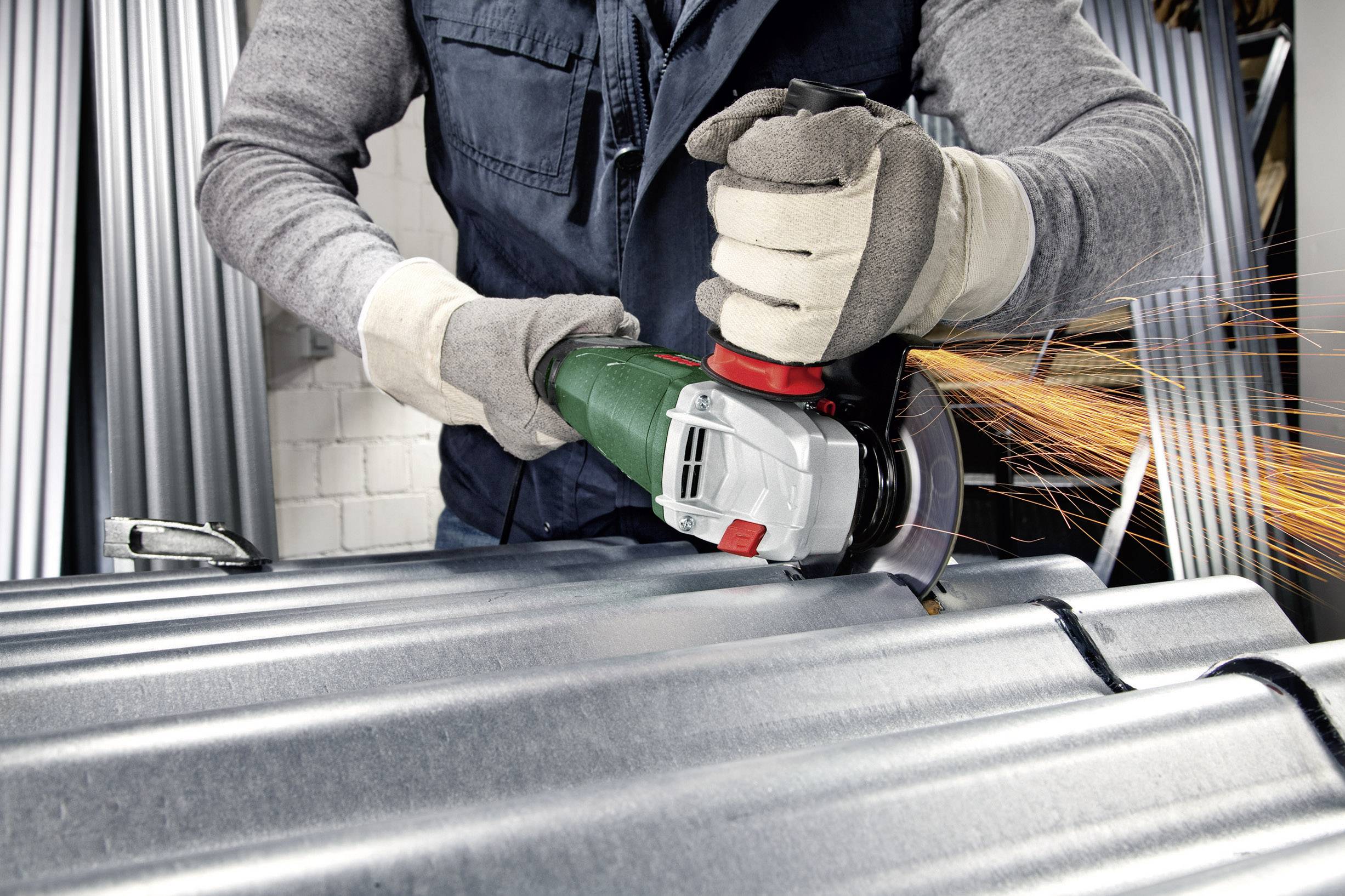 Bosch Home and Garden PWS 1000-125 CE 06033A2800 Winkelschleifer 125 mm inkl. Koffer 1010 W