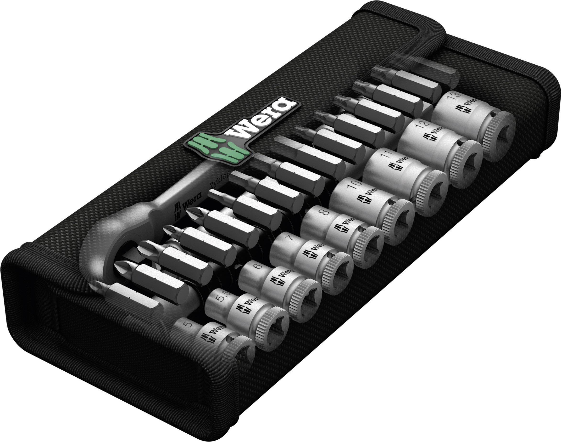 Ein Set von Metall-Bits und -Stecknüssen in einem schwarzen Etui. Werkzeuge sichtbar, angeordnet in zwei Reihen.