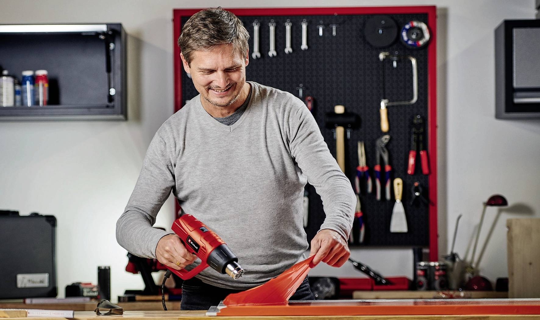 Einhell 4520179 TH-HA 2000/1 Heißluftgebläse mit Zubehör 2000W