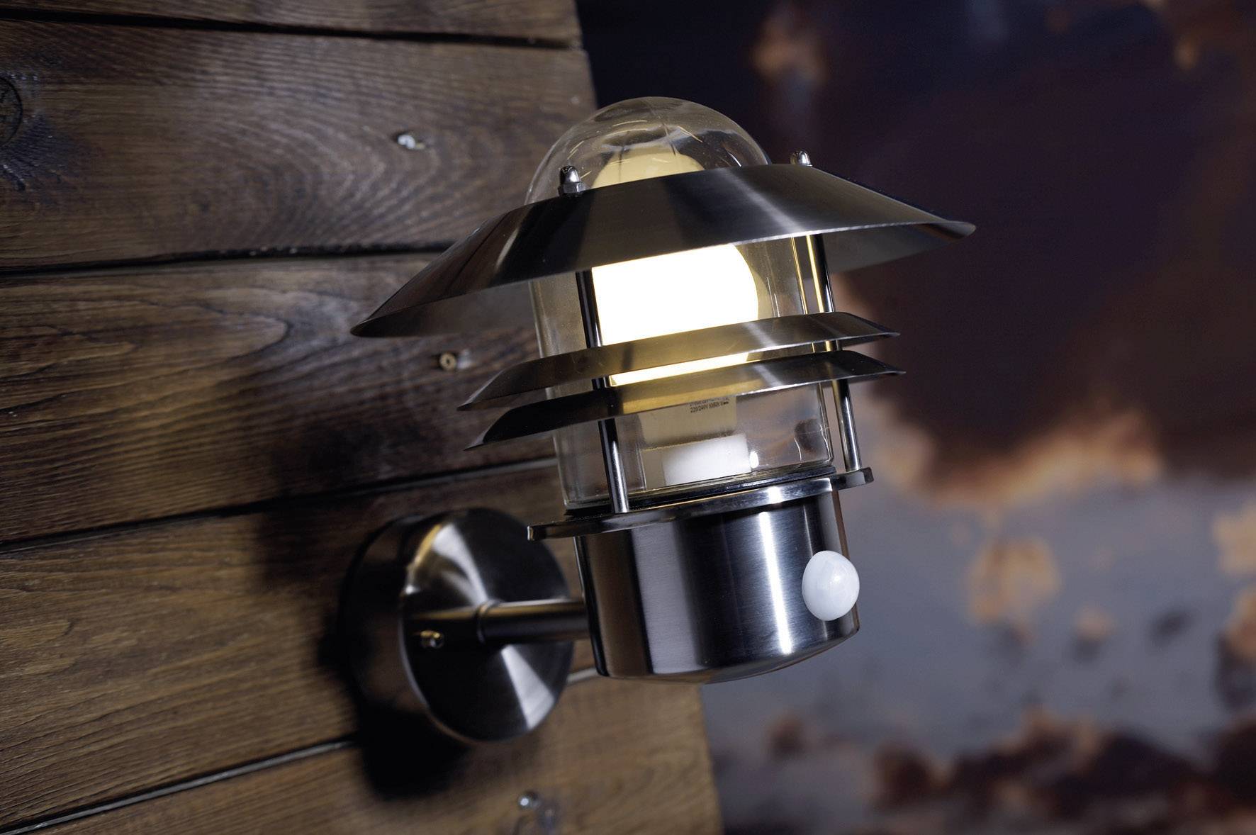 Nordlux Blokhus 25031034 Außenwandleuchte mit Bewegungsmelder Energiesparlampe, LED E27 60W Edelstahl