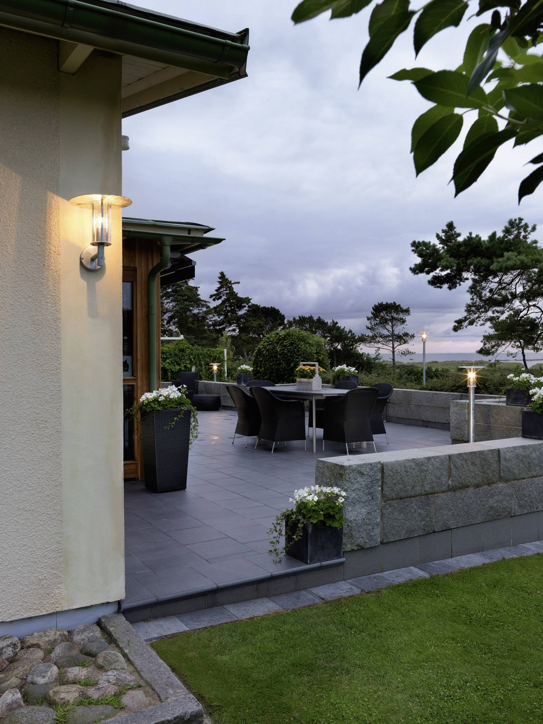 Konstsmide Mode 660-320 Außenwandleuchte Energiesparlampe, LED E27 60W Stahl