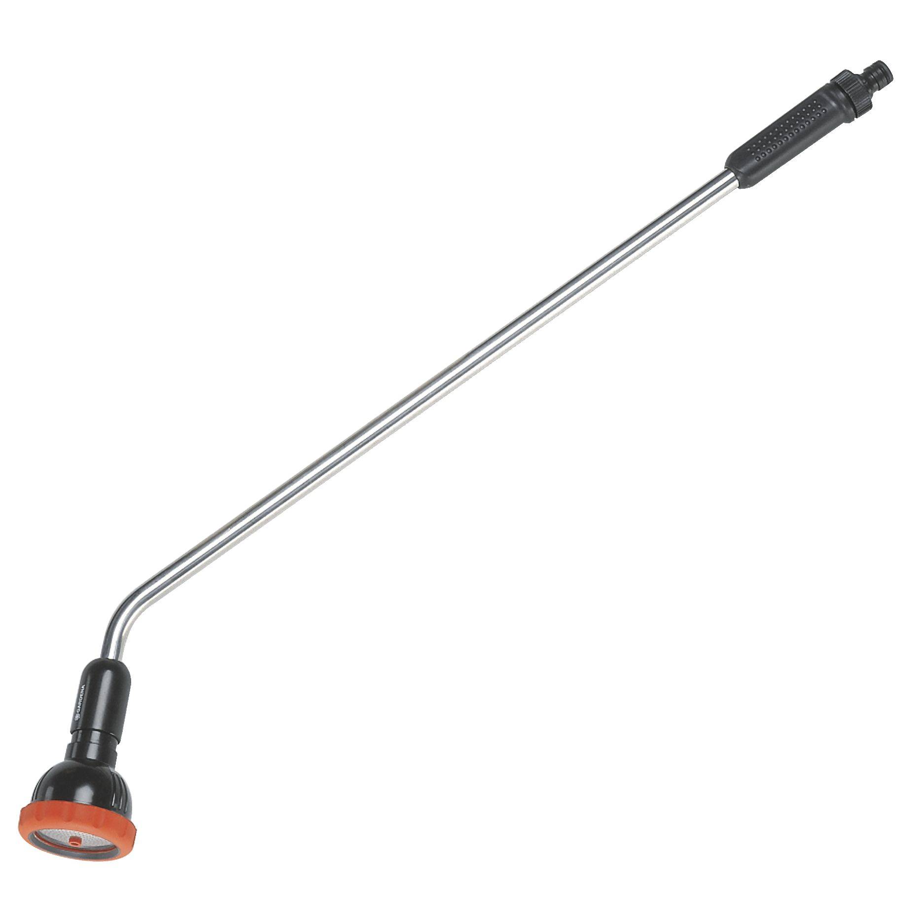 Metallischer Gießstab mit schwarzem Griff und orangem Duschkopf. Ideal zum Bewässern von Pflanzen durch feinen, gleichmäßigen Wasserstrahl.