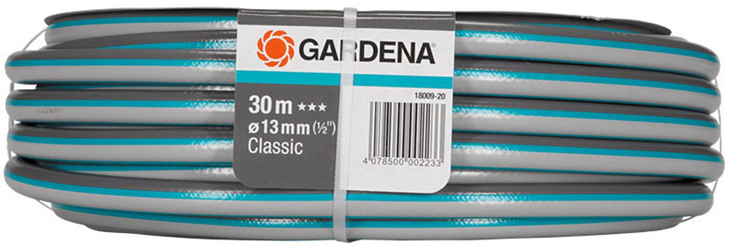 Gartenwasserschlauch von Gardena, 30 Meter lang, Durchmesser 13 mm, Modell 'Classic', aufgerollt und mit Etikett.