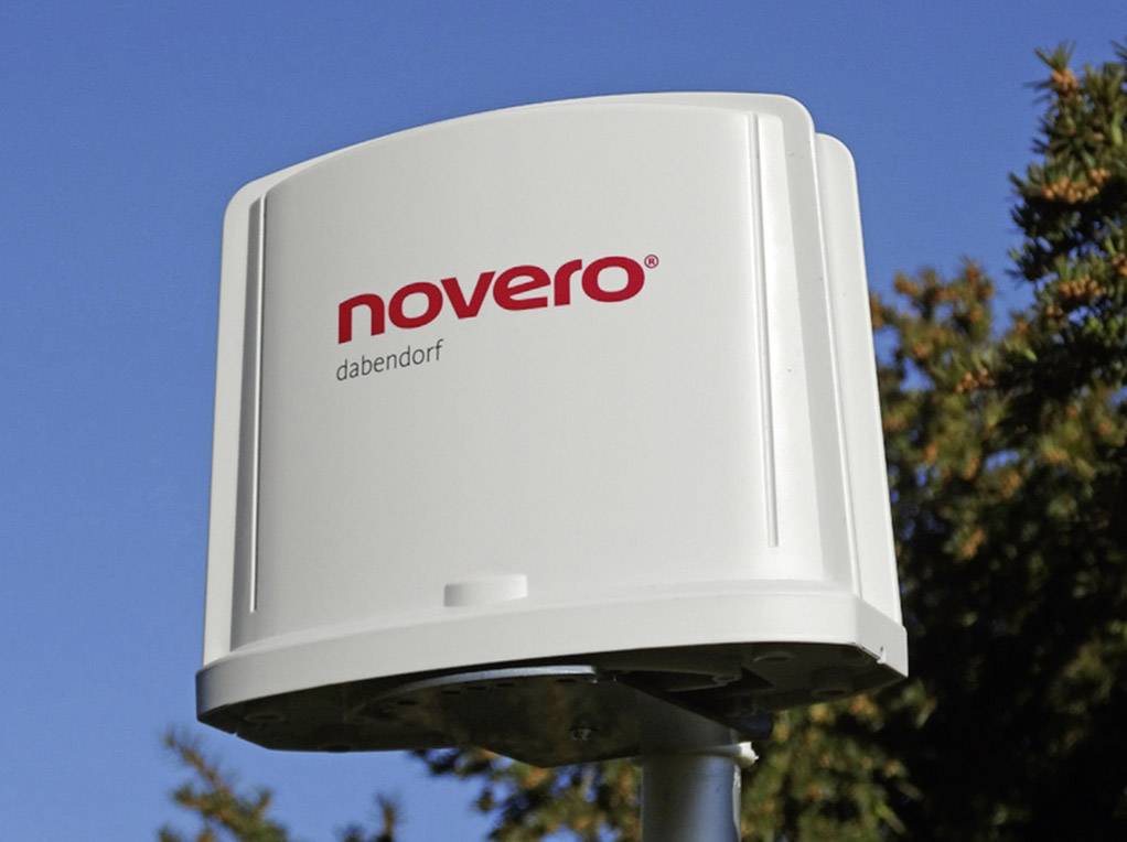 Novero Dabendorf Aktivantenne mit Cradle Richtantenne UMTS