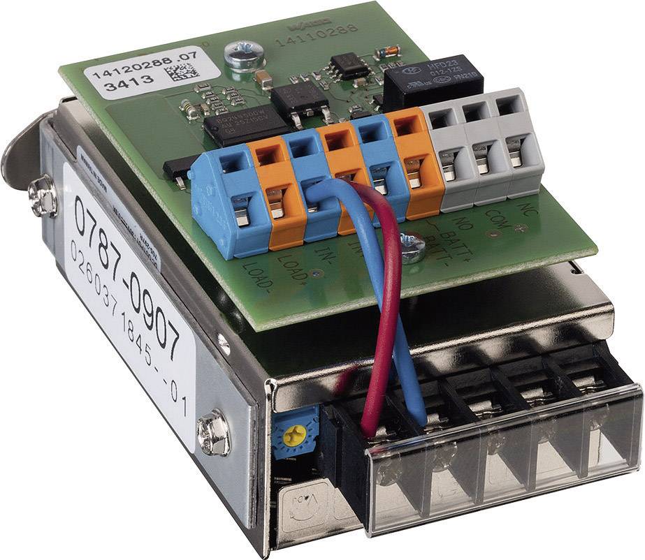 Elektronische Komponente mit Leiterplatte und verschiedenen Anschlüssen, darunter blauer und oranger Stecker, auf Metallgehäuse montiert.
