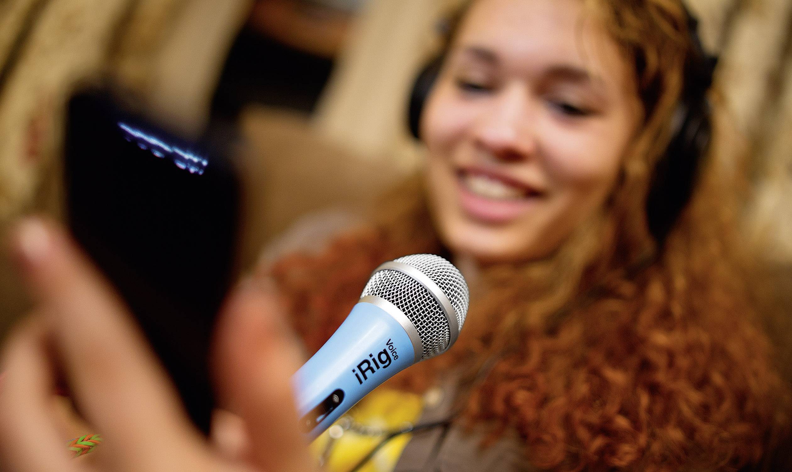 IK Multimedia iRig Voice Hand Gesangs-Mikrofon Übertragungsart (Details):Kabelgebunden