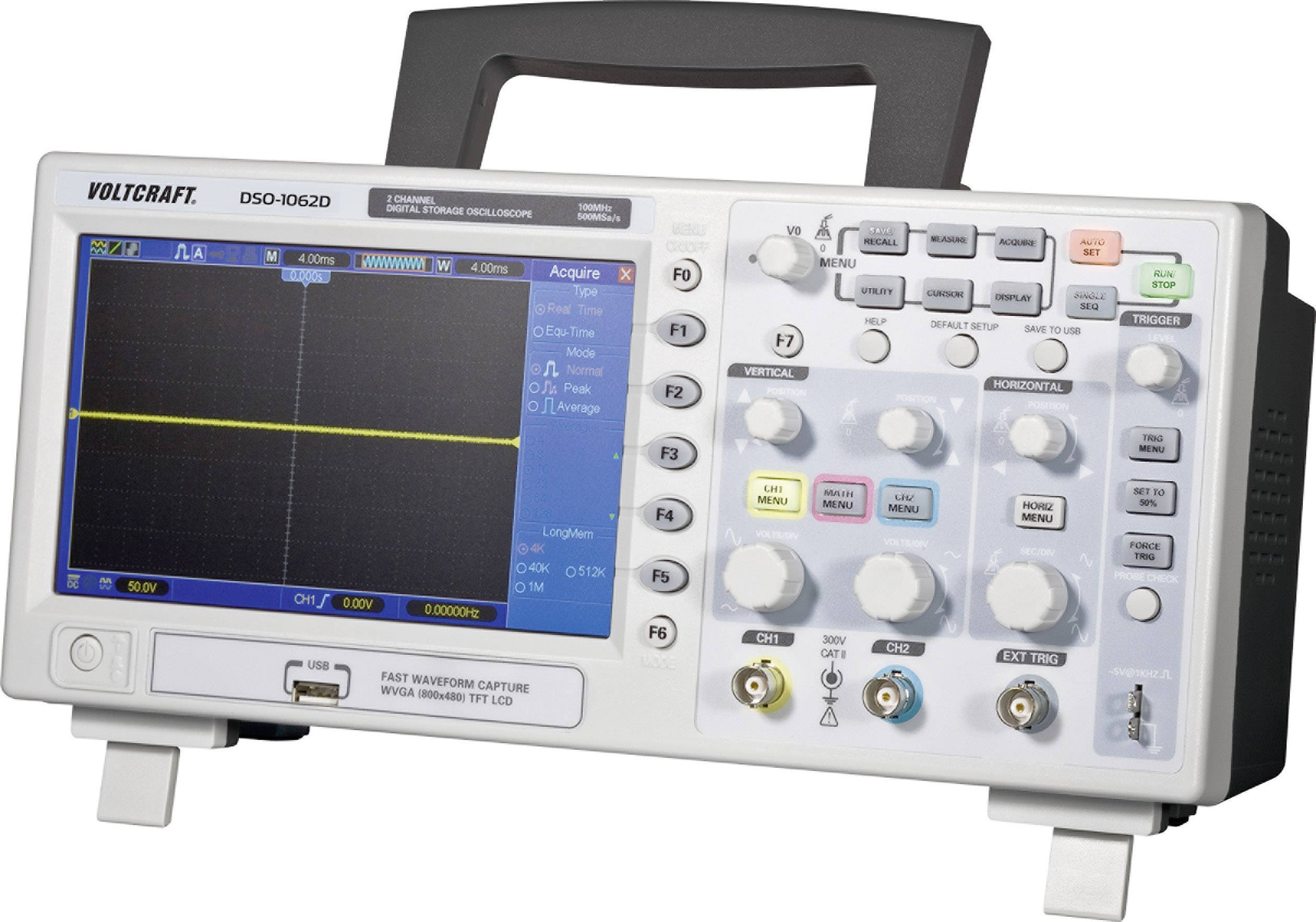 Oszilloskop mit Bildschirm zeigt ein Signal. Verschiedene Knöpfe und Einstellungen für Messungen sichtbar. Markenname oben links.