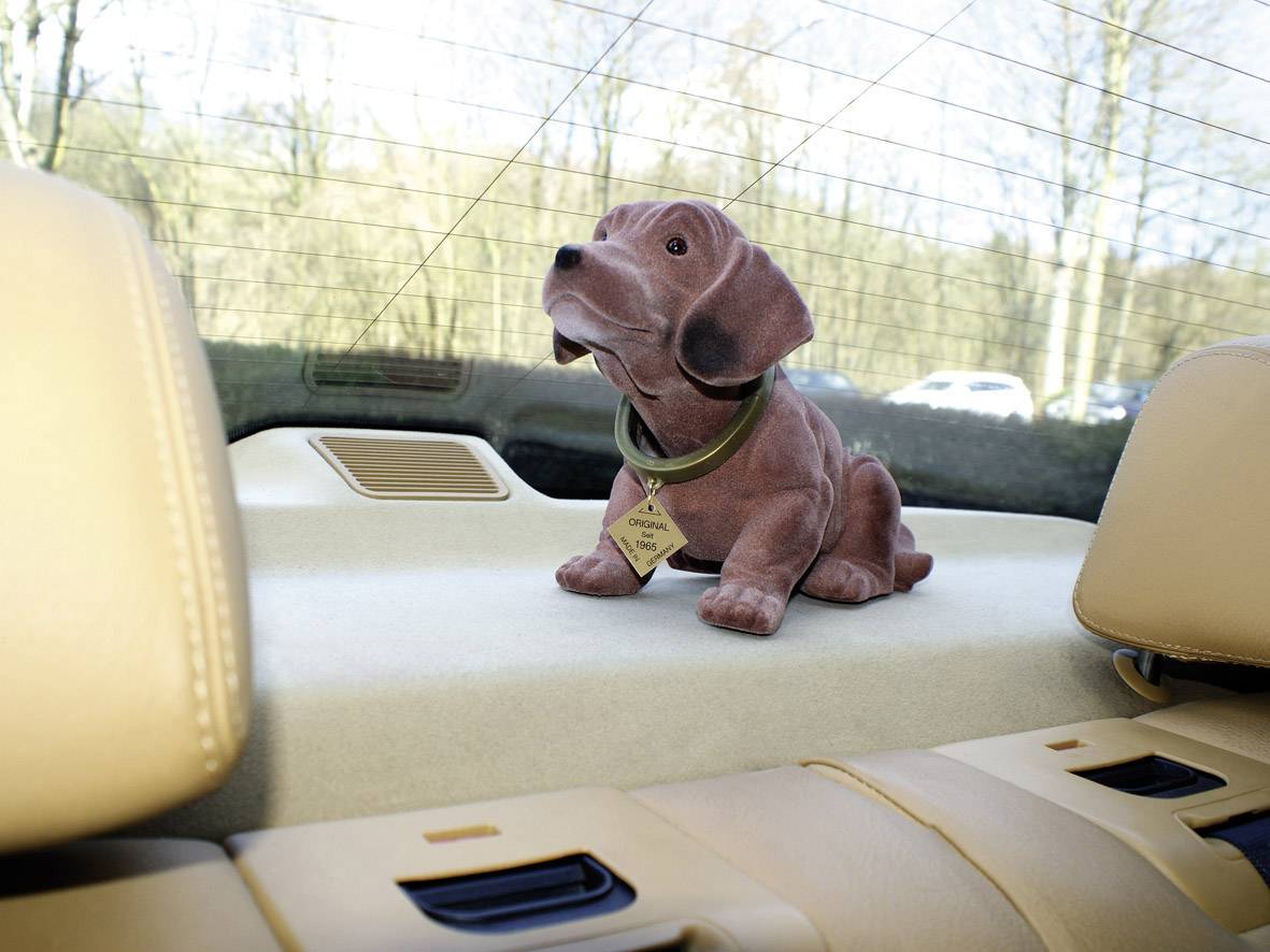 Rakso Kunststofferzeugnisse 563014 Wackeldackel (L x B) 30 cm x 10 cm Braun