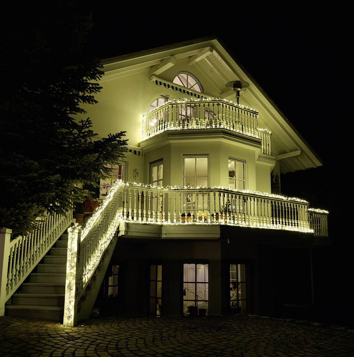 Konstsmide 3792-100 Micro-Lichterkette netzbetrieben Anzahl Leuchtmittel 760 LED Warmweiß Beleuchtete Länge: 4.5 m