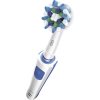 Oral-B Pro 600 Cross Action 09626 Elektrische Zahnbürste Rotierend/Oszilierend Weiß, Mittelblau Oral-B Pro 600 Cross Action 09626 Elektrische Zahnbürste Rotierend/Oszilierend Weiß, Mittelblau