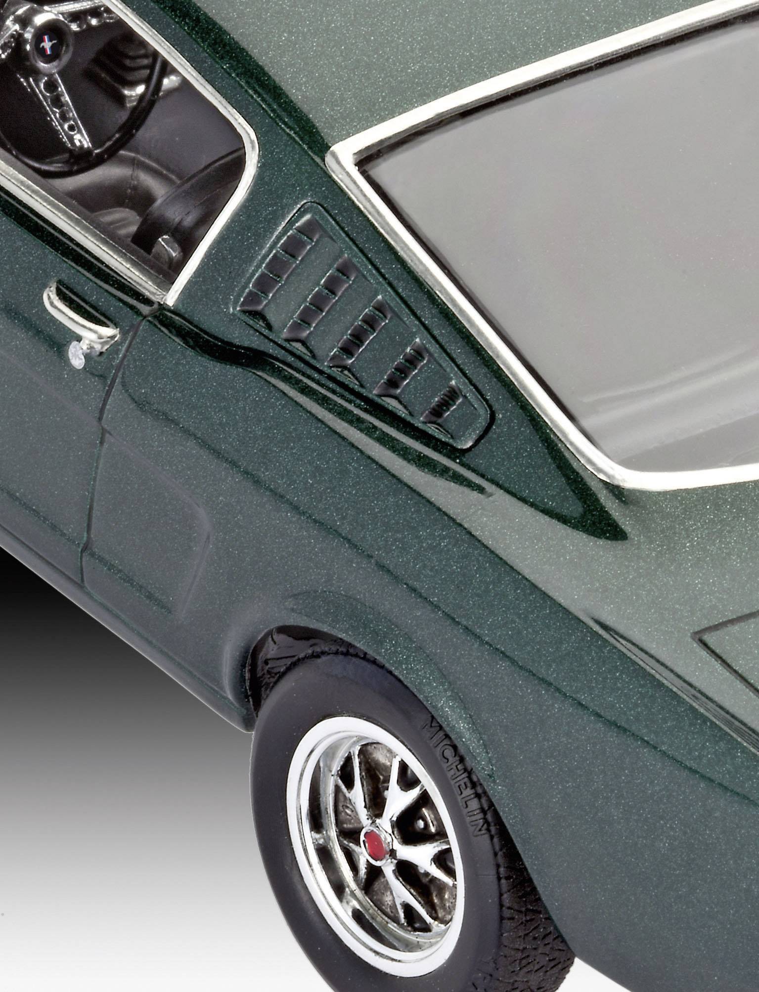 Revell 07065 1965 Ford Mustang 2 + 2 Fastback Automodell Bausatz 1:24
