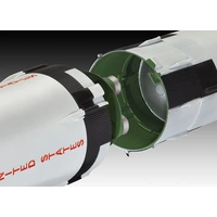 Revell 04909 Apollo Saturn V Raumfahrtmodell Bausatz 1:144 Revell 04909 Apollo Saturn V Raumfahrtmodell Bausatz 1:144