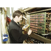 Fluke 77-4/EUR Hand-Multimeter digital CAT III 1000 V, CAT IV 600 V Anzeige (Counts): 6000 Fluke 77-4/EUR Hand-Multimeter digital CAT III 1000 V, CAT IV 600 V Anzeige (Counts): 6000