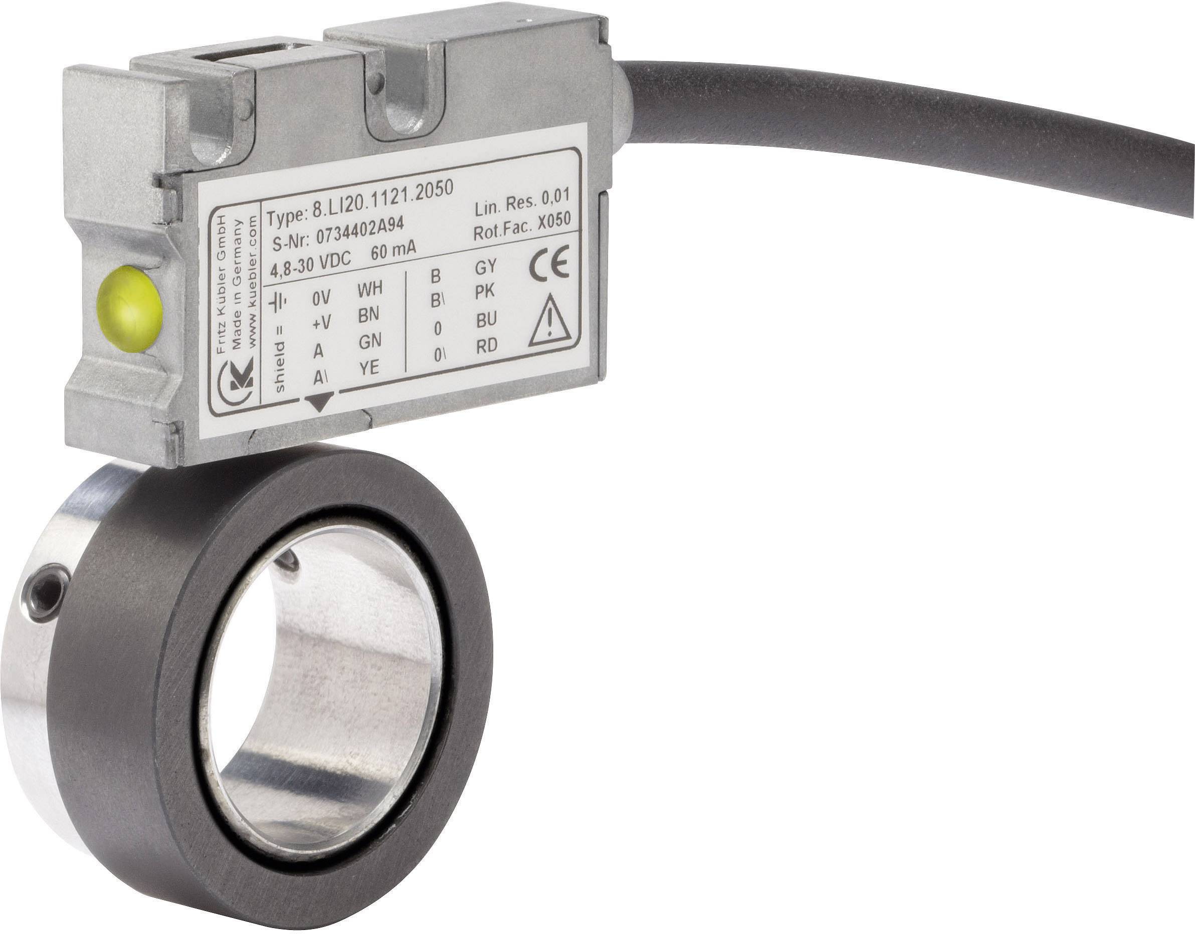 Ein industrieller Sensor mit grünem Lichtsensor oben und Anschlusskabel. Geeignet zur Erfassung von Drehbewegungen in Maschinen.