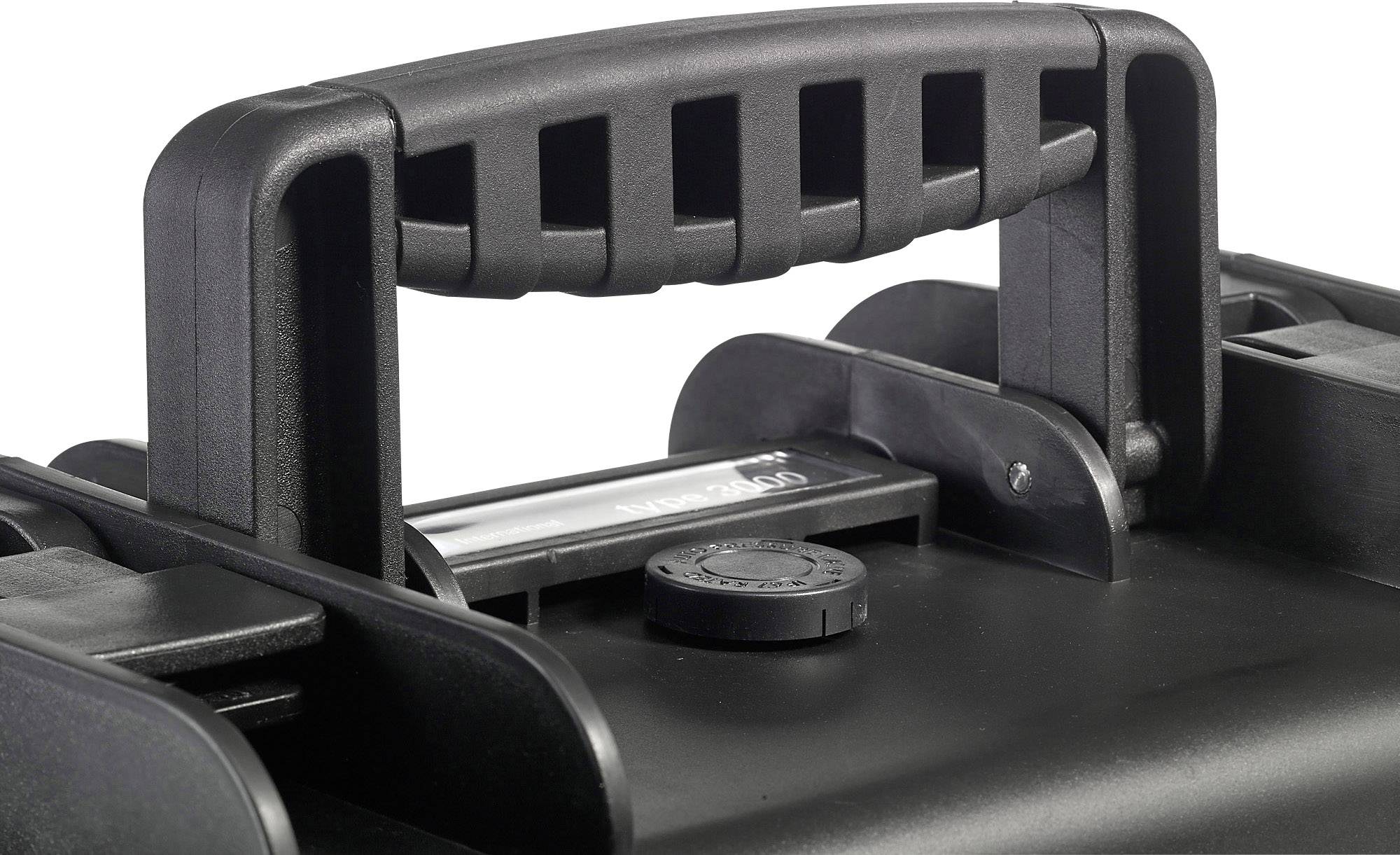 Schwarzer, robuster Griff eines Koffers oder Gerätekoffers mit strukturiertem Design, geeignet für einfachen Transport und Stabilität.