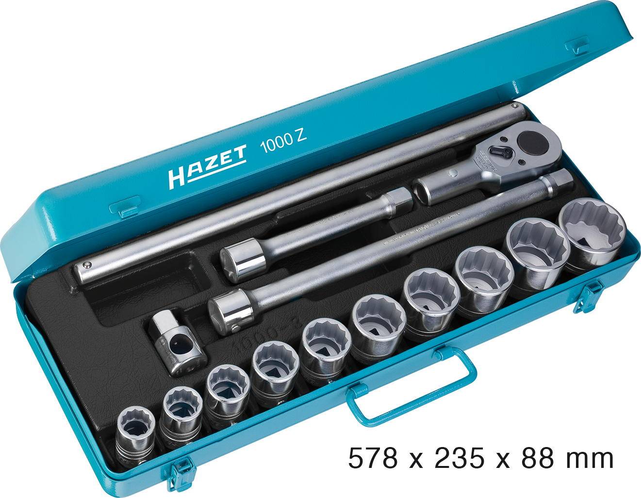 Werkzeugkoffer mit Drehmomentschlüssel und 13 Stecknüssen in verschiedenen Größen. Maße: 578 x 235 x 88 mm.