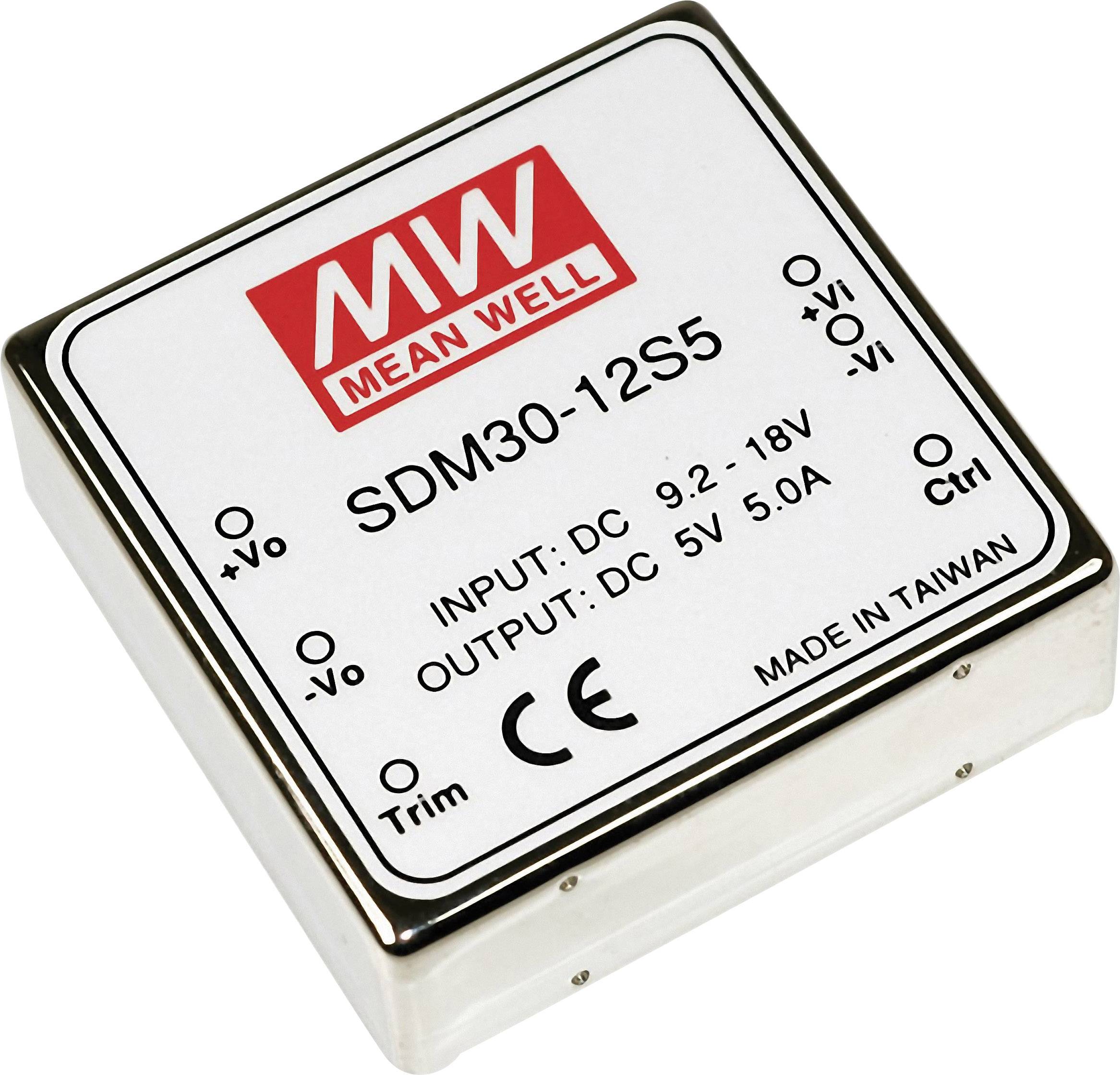Ein Mean Well DC-DC-Wandler SDM30-12S5. Eingang: 9,2-18V, Ausgang: 5V, 5A. Beschriftungen: '+Vo', '-Vo', 'Ctrl', 'Trim'. Hergestellt in Taiwan.