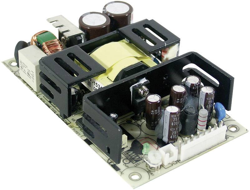 Eine elektronische Leiterplatte mit verschiedenen Komponenten wie Kondensatoren, Spulen und einem Transformator, Teil eines Netzteils.