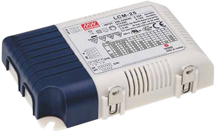 Ein rechteckiges elektronisches Gerät mit Aufklebern und technischen Informationen, vermutlich ein LED-Treiber oder Transformator.