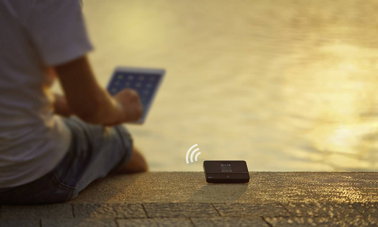 TP-LINK M7350 Mobiler 4G-WLAN-Hotspot bis 10 Geräte 150 MBit/s mit microSD-Kartenslot Schwarz