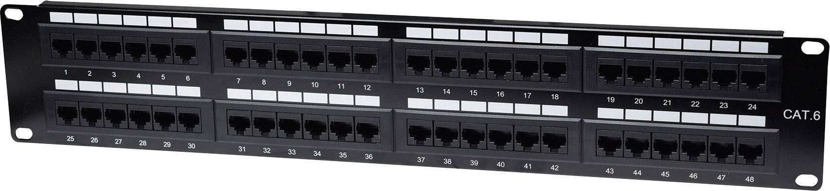 Ein schwarzes CAT.6 Patchpanel mit mehreren nummerierten Ethernet-Anschlüssen in einer Reihe montiert, bereit für Netzwerkverbindungen.